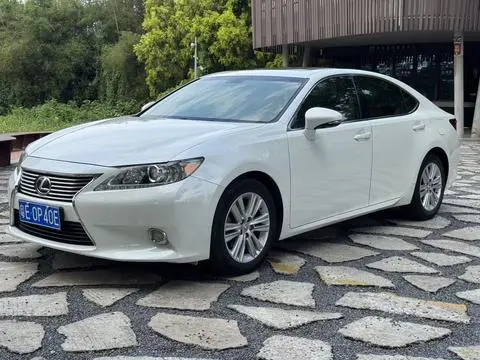 Lexus ES 2013