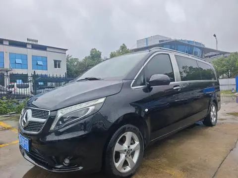 Mercedes-Benz 威霆 2020