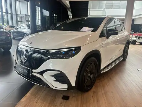 Mercedes-Benz EQE SUV 2024