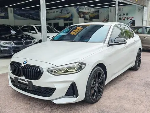 BMW 1 Series 2021