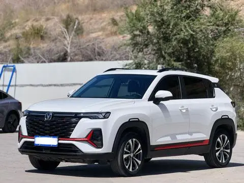Changan CS35 PLUS 2023 — фото 1