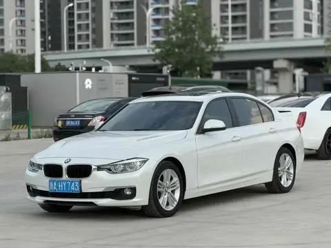 BMW 3 Series 2017 — фото 1
