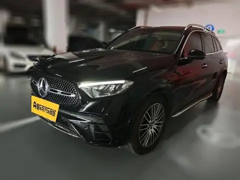 Mercedes-Benz GLC 2025