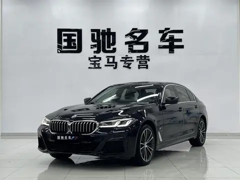 BMW 5 Series 2022 — фото 1