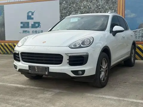 Porsche Cayenne 2015 — фото 1