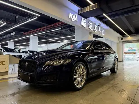 Jaguar XFL 2020