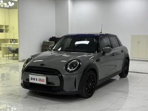 MINI MINI 2022