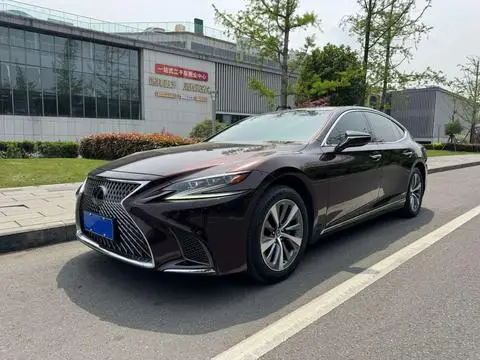Lexus LS 2018