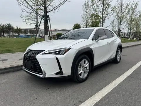 Lexus UX 2020