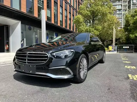 Mercedes-Benz E-Class 2022
