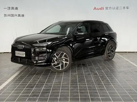 Audi Q6L e-tron 2026 — фото 1