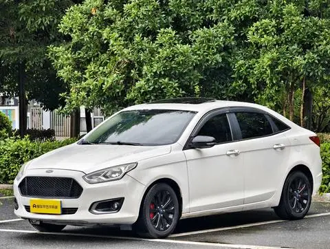 Ford Escort 2015 — фото 1