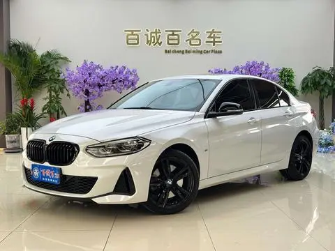BMW 1 Series 2023 — фото 1