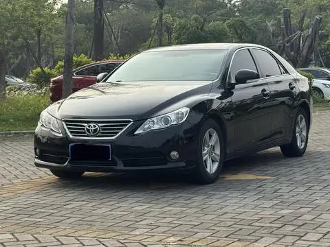 Toyota Reiz 2010