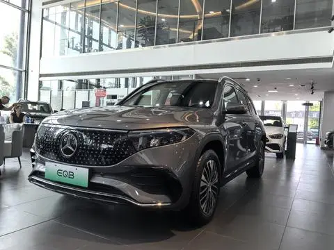 Mercedes-Benz EQB 2025