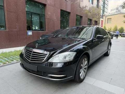 Mercedes-Benz S-Class 2012