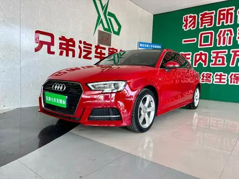 Audi A3 2018 — фото 1