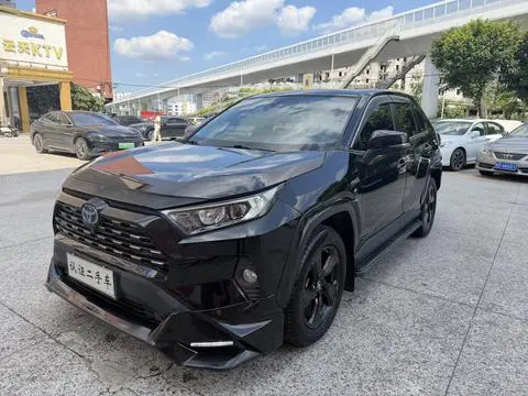 Toyota RAV4 2020 — фото 1