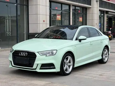 Audi A3 2017 — фото 1