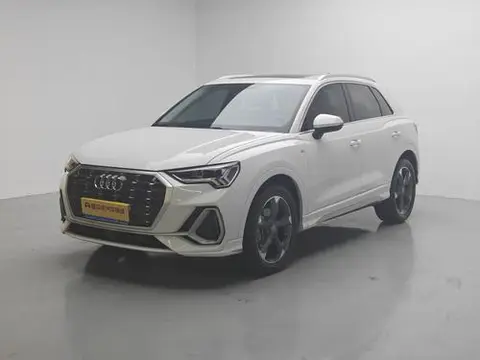 Audi Q3 2019 — фото 1