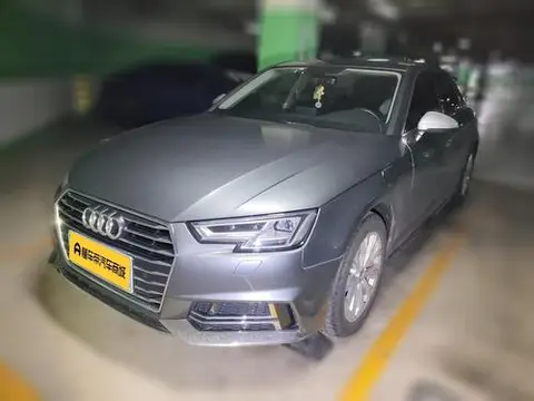 Audi A4L 2019 — фото 1