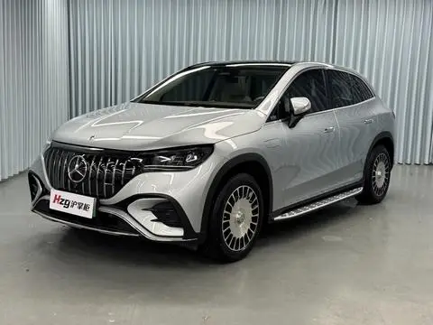 Mercedes-Benz EQE SUV 2023 — фото 1