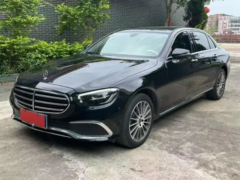 Mercedes-Benz E-Class 2022