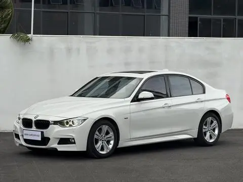 BMW 3 Series 2015 — фото 1