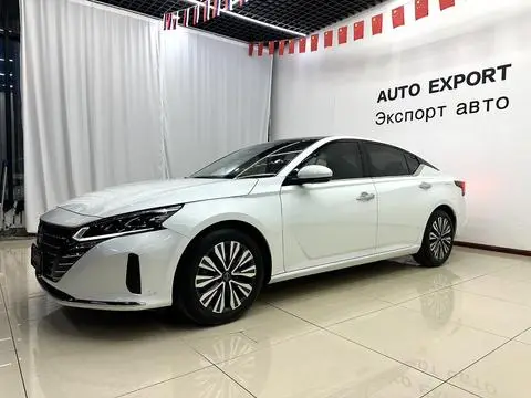 Nissan Teana 2022