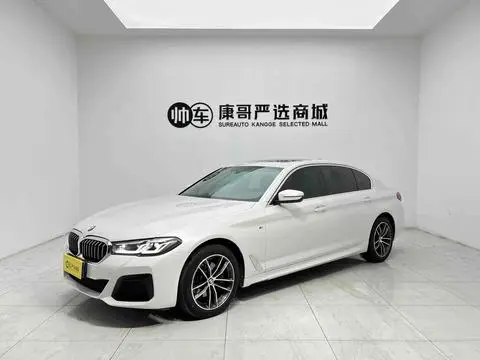 BMW 5 Series 2022 — фото 1