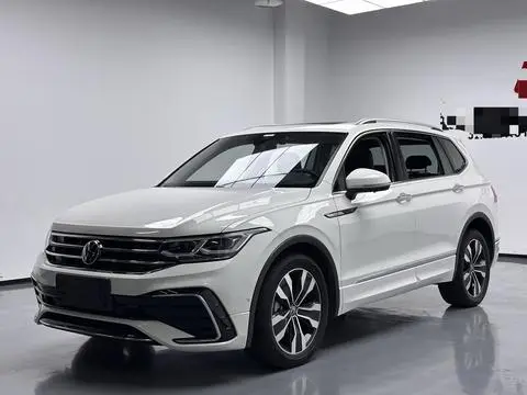 Volkswagen Tiguan L 2022