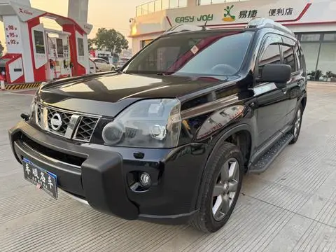 Nissan 奇骏 2010