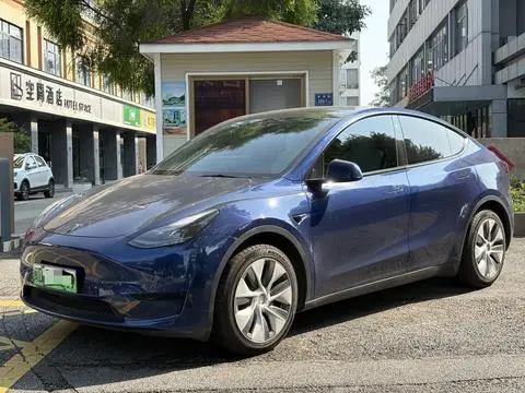 Tesla Model Y 2022 — фото 1