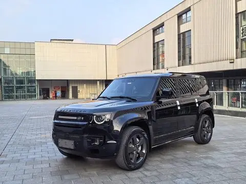 Land Rover 卫士 2025