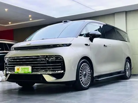 Geely V900 2026