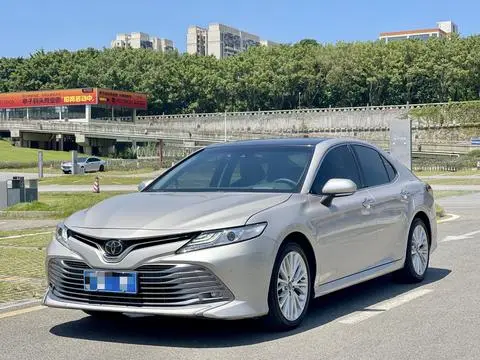 Toyota Camry 2021