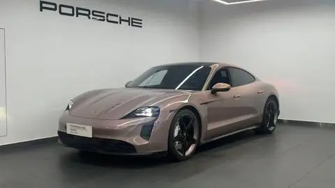 Porsche Taycan 2022