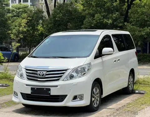 Toyota 埃尔法 2012