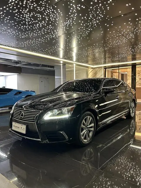 Lexus LS 2014
