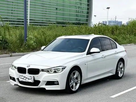 BMW 3 Series 2018 — фото 1