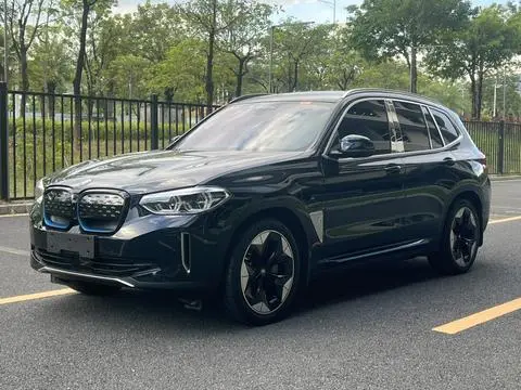 BMW iX3 2021