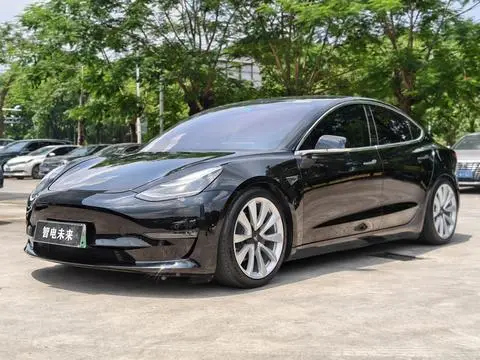 Tesla Model 3 2020