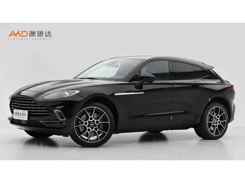 Aston Martin DBX 2022