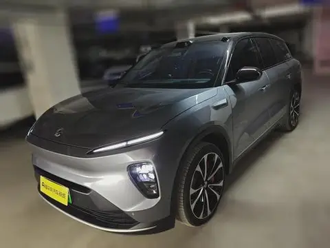 NIO ES8 2024