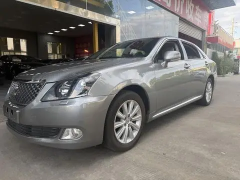 Toyota Crown 2010