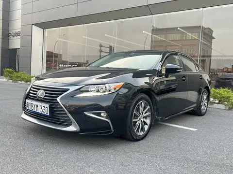 Lexus ES 2017