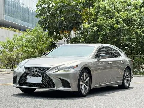 Lexus LS 2018