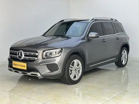 Mercedes-Benz GLB 2023 — фото 1