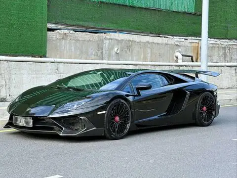 Lamborghini Aventador 2011