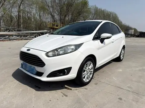 Ford 嘉年华 2013
